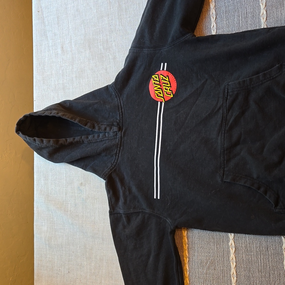 Santa Cruz hoodie.  Kids small. Black.